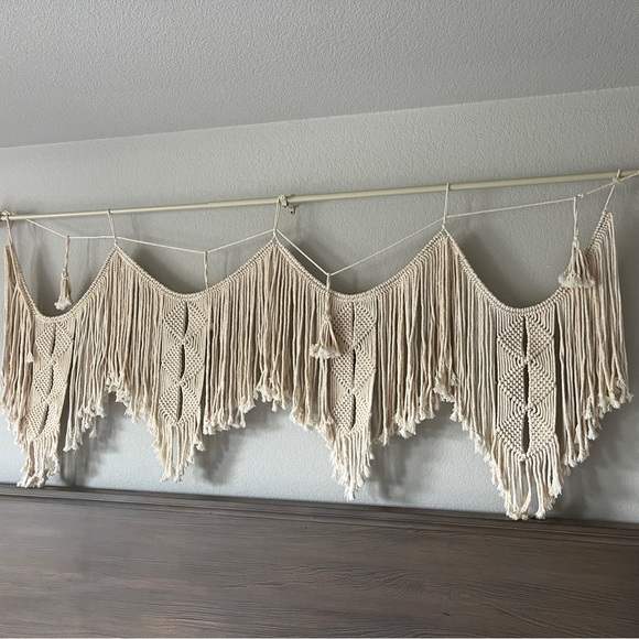 Hanging macrame design - Picture 4 of 5